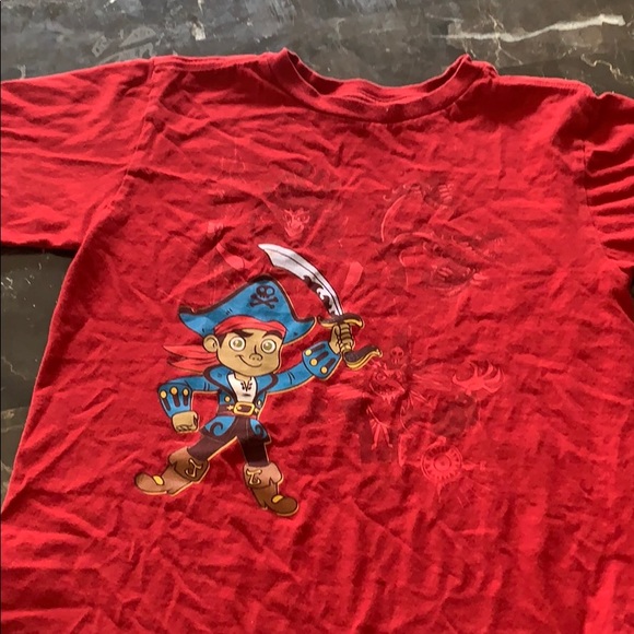 Boys t shirt jake and the neverland pirates - Picture 1 of 2